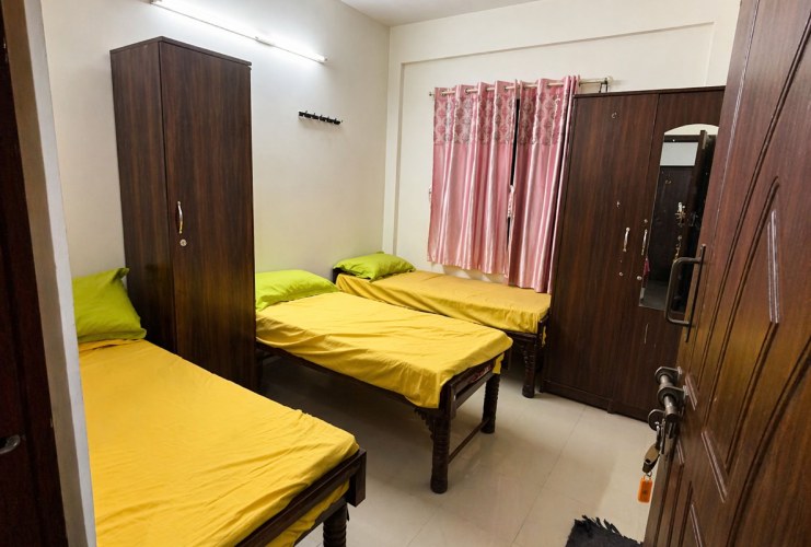 ladies paying guest in marathahalli